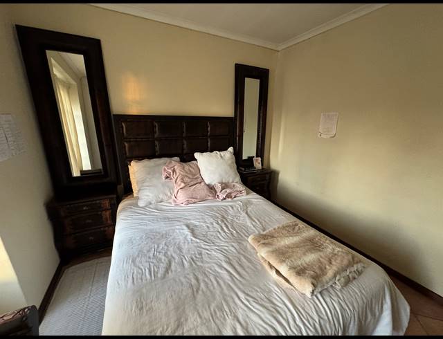 2 BEDROOM APARTMENT FOR SALE IN MOOIKLOOF RIDGE
